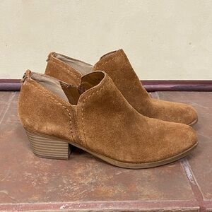 Naturalizer Zarie Block Heel Brown Suede Bootie Size 7